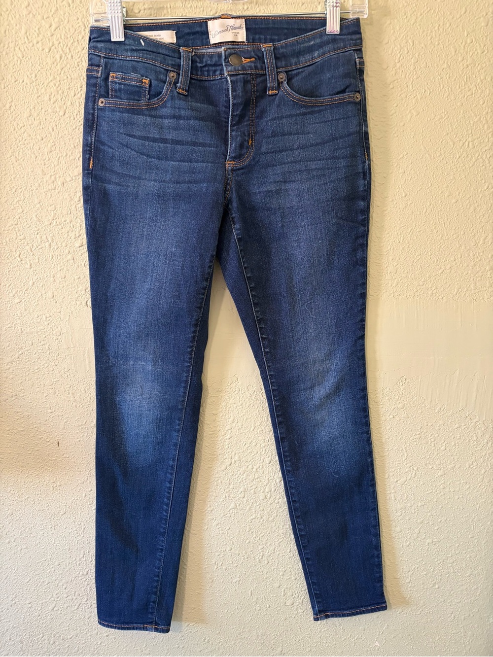 Universal Thread Classic Slim Fit Women’s Jeans - Dark Blue Size 2